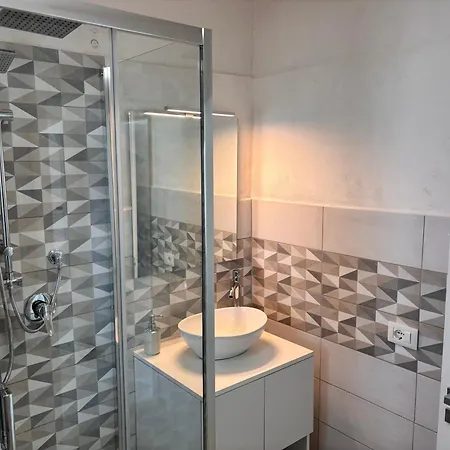 Casa Isa سان ليون